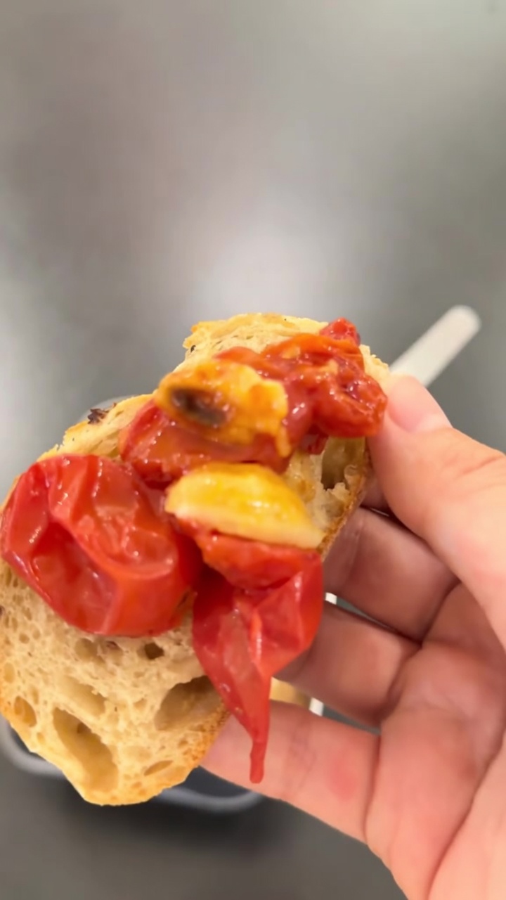 Pomidorki koktajlowe confit z mikrofali