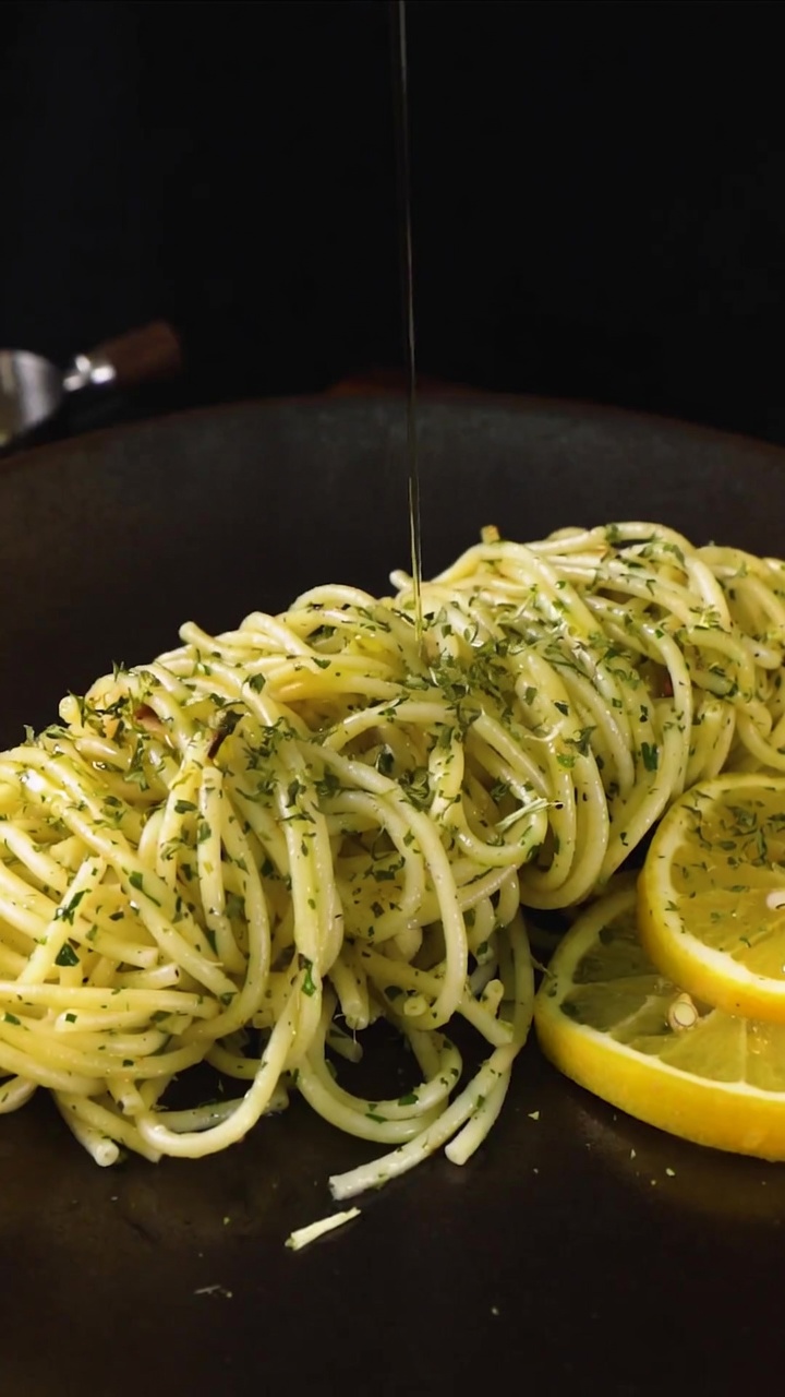 Klasyczne Spaghetti Aglio e Olio