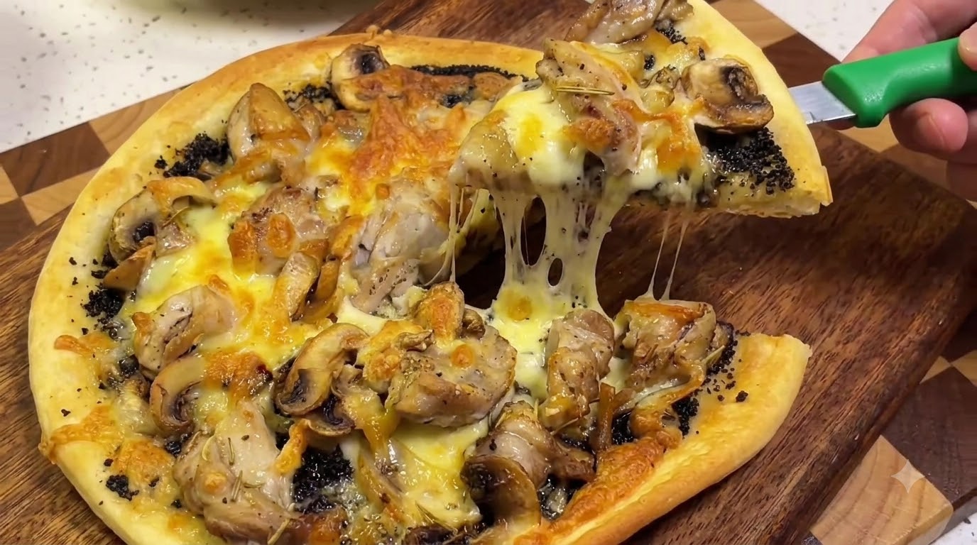 Pizza z czarną truflą i kurczakiem z frytkownicy powietrznej